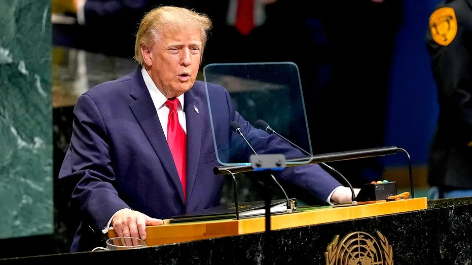 Trump's Praise for Socialist NYC Mayor Mamdani Sparks Republican Disquiet Ahead of Midterms