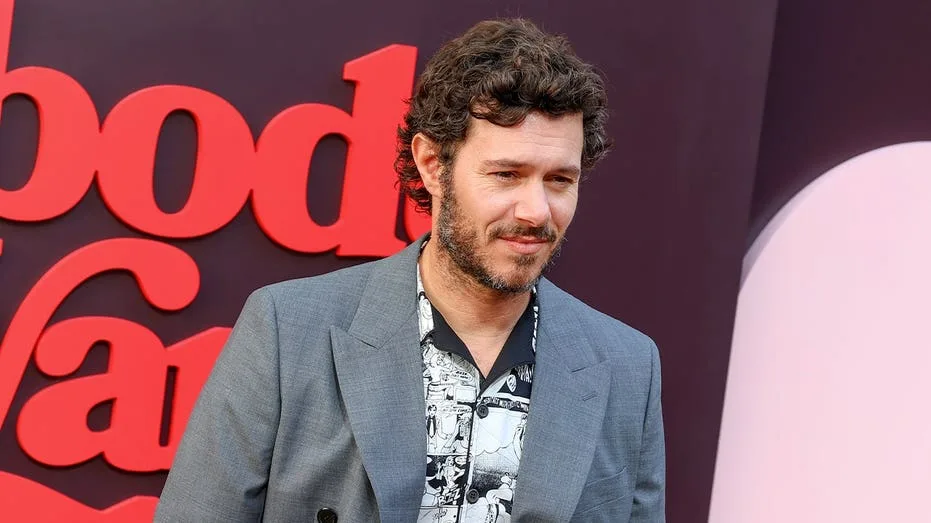 Rabbi Consultant on Netflix Series Criticizes Adam Brody's "Genocide" Comments on Gaza
